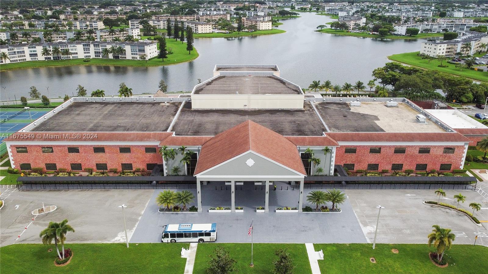 SUFFOLK AT CENTURY VILLAG - Residential