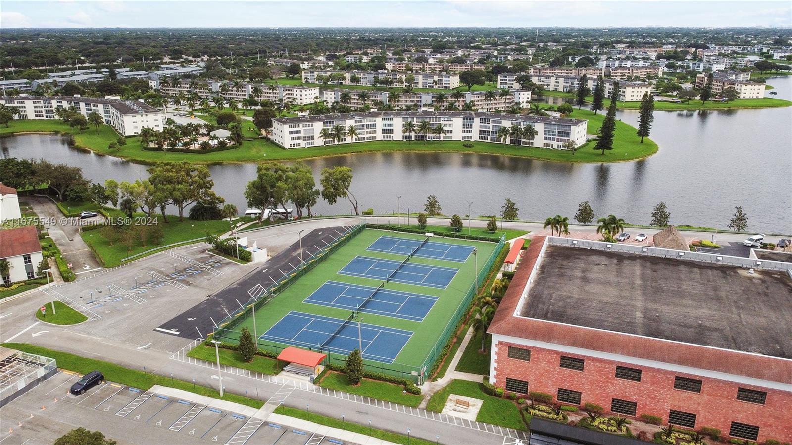 SUFFOLK AT CENTURY VILLAG - Residential