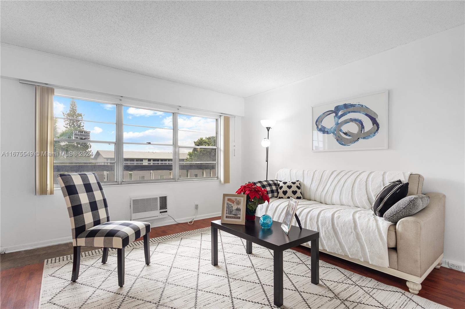 SUFFOLK AT CENTURY VILLAG - Residential