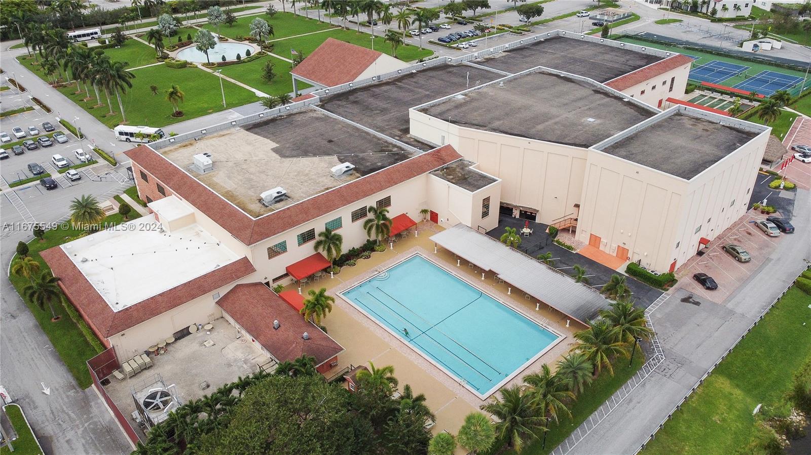 SUFFOLK AT CENTURY VILLAG - Residential