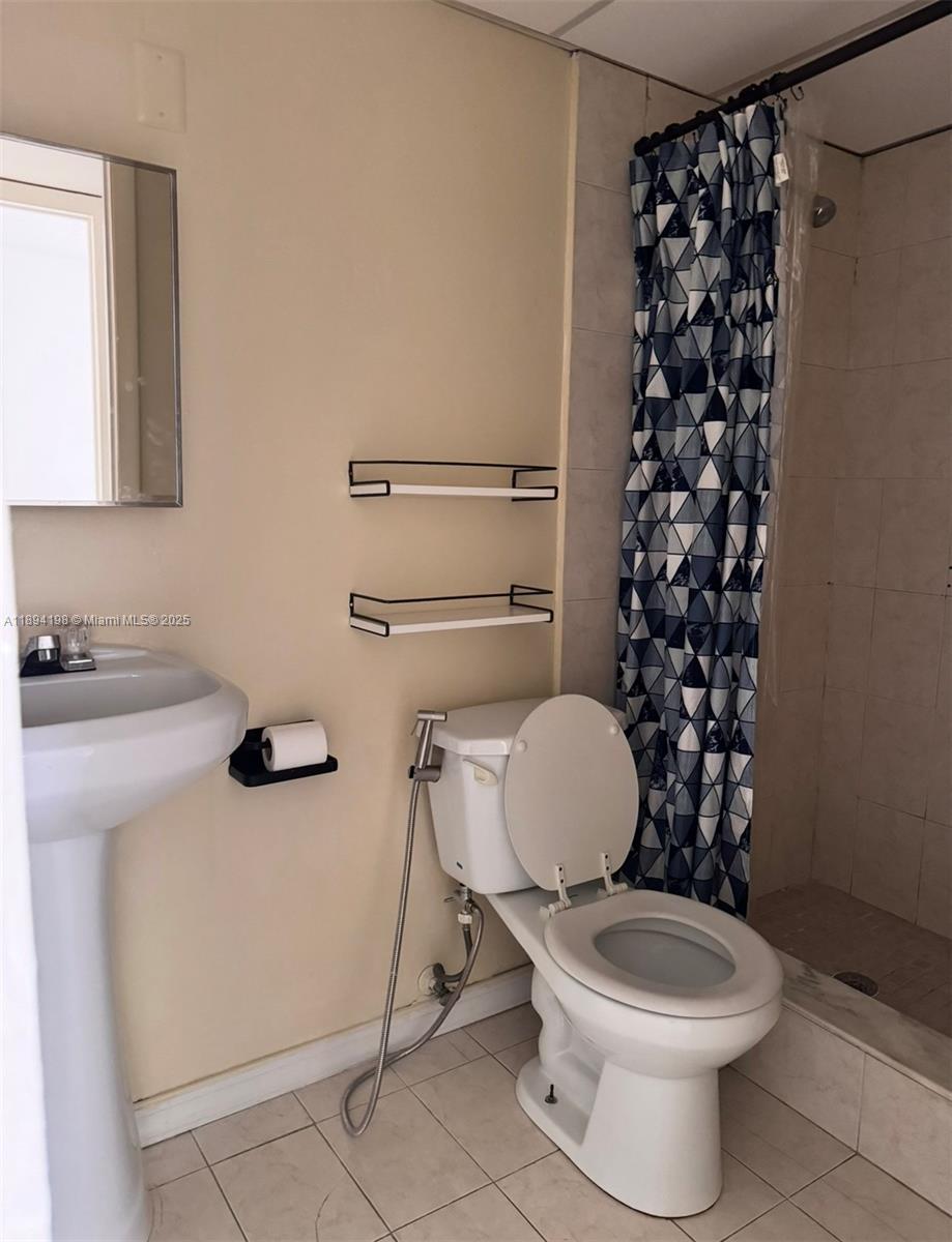 FOCSA CONDO - Residential Lease