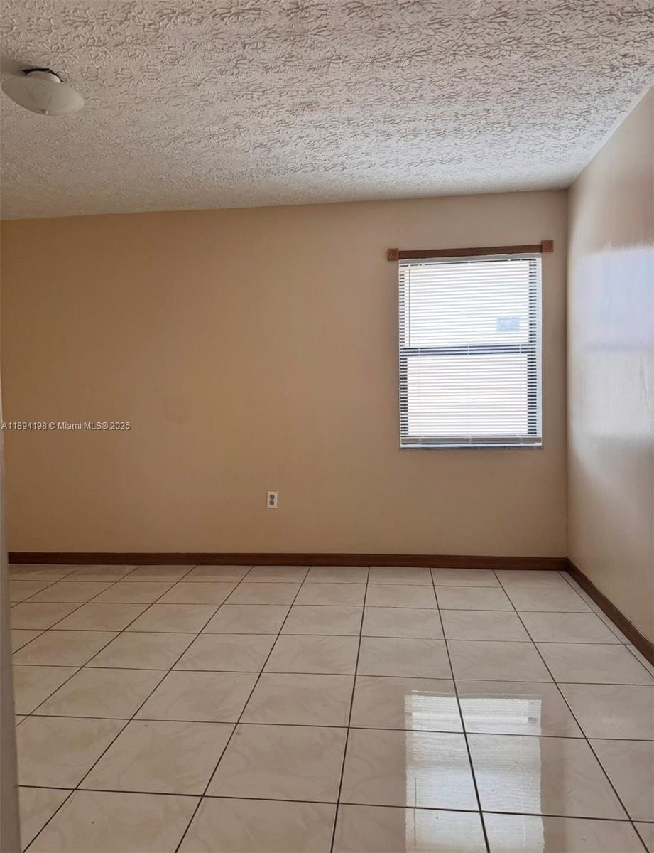 FOCSA CONDO - Residential Lease