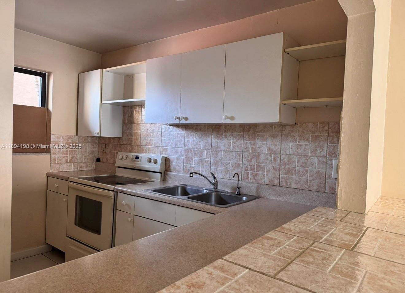 FOCSA CONDO - Residential Lease