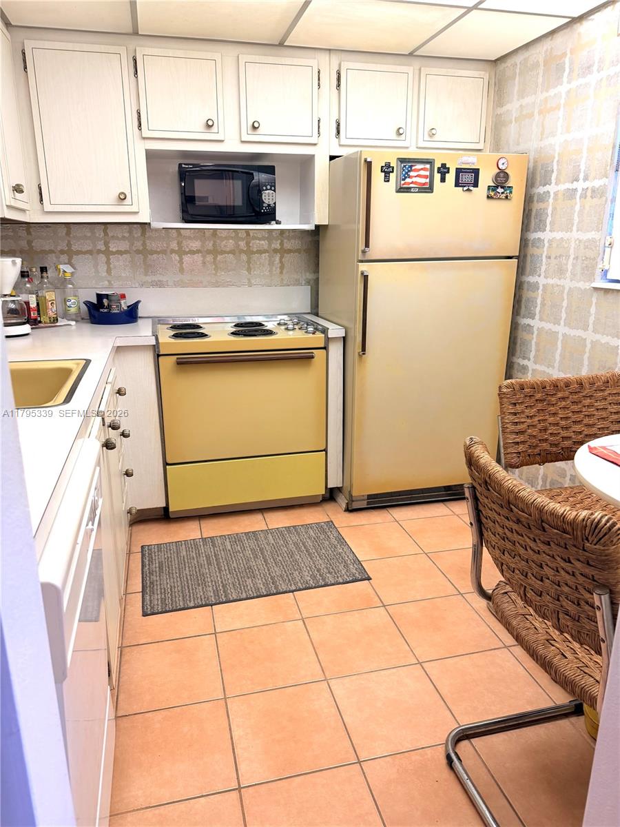 WALNUT GARDENS CONDO - Residential