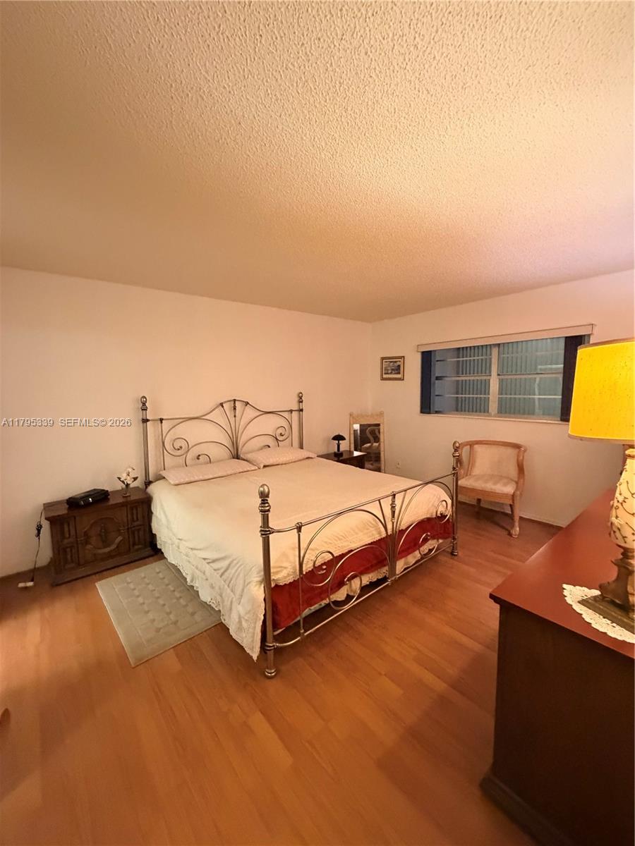 WALNUT GARDENS CONDO - Residential