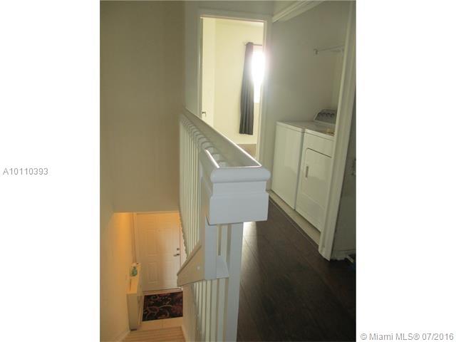 Leeward/Islands/Doral Con - Residential Lease