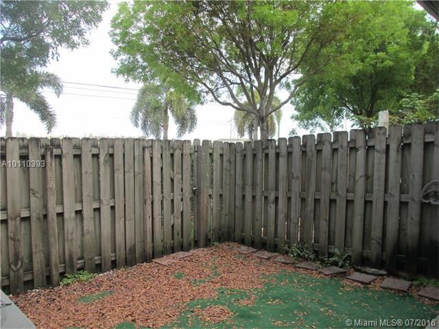 Leeward/Islands/Doral Con - Residential Lease