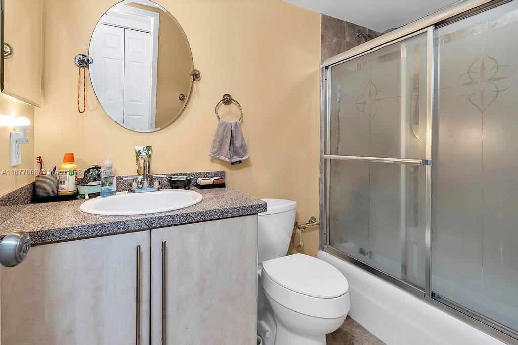 WINSTON TOWERS 200 - Residential