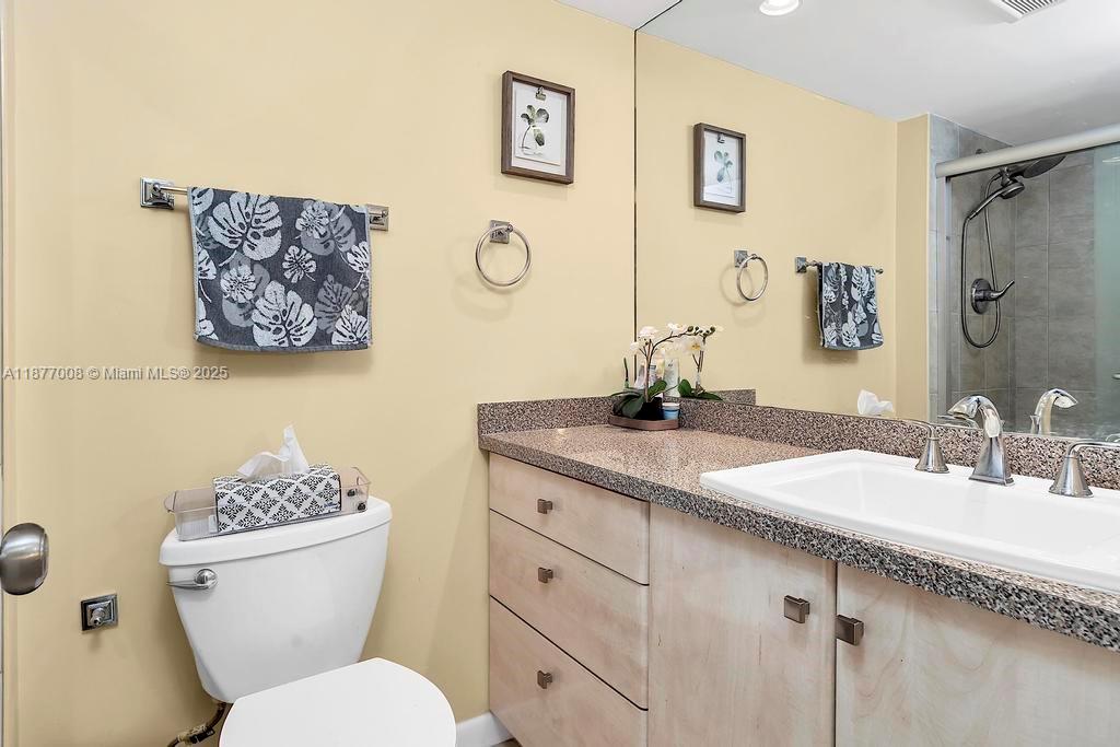 WINSTON TOWERS 200 - Residential