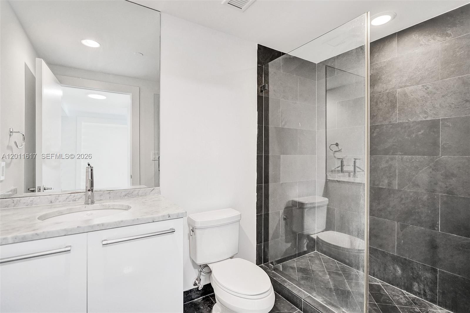 900 BISCAYNE BAY CONDO - Residential