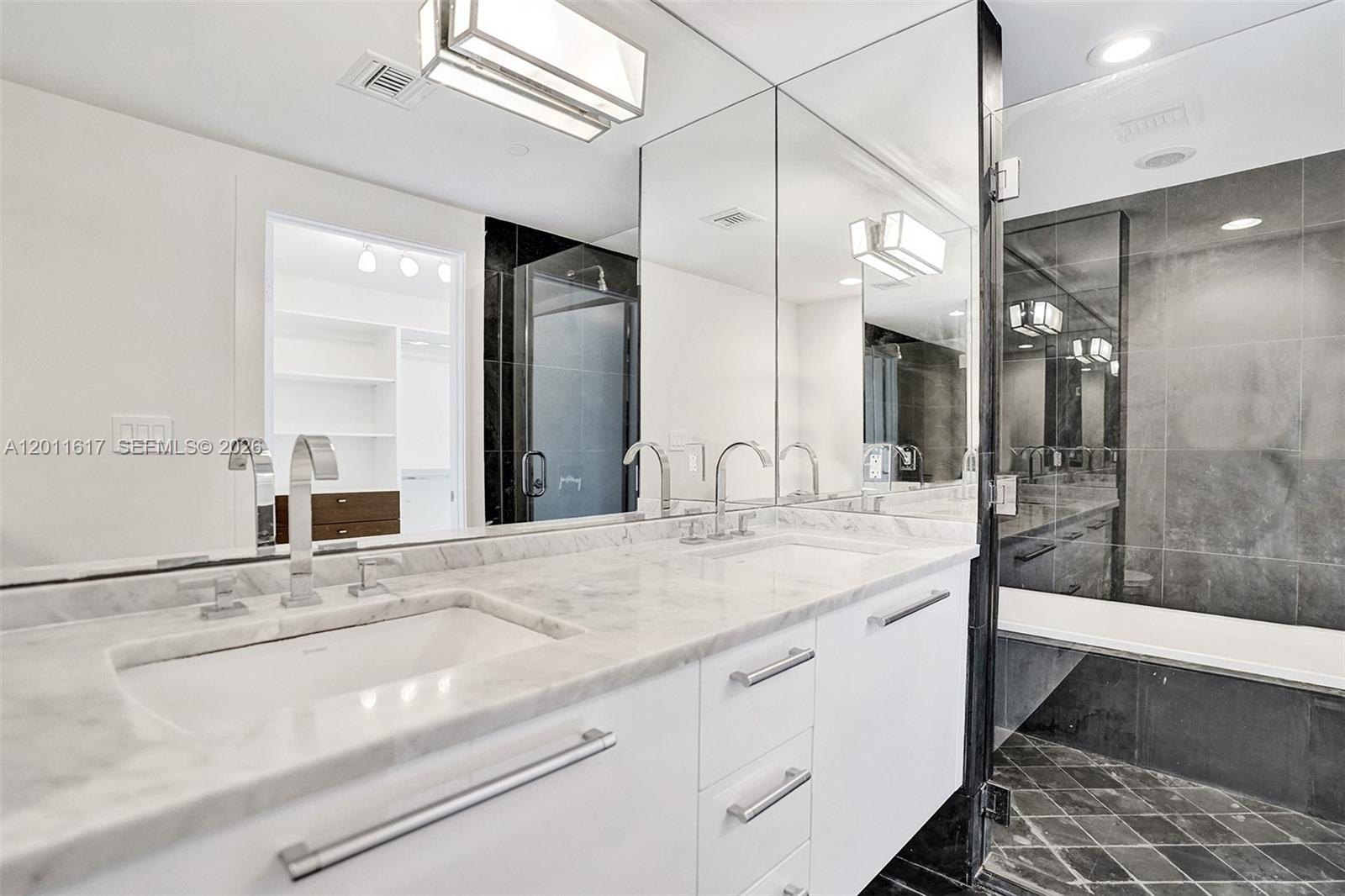 900 BISCAYNE BAY CONDO - Residential