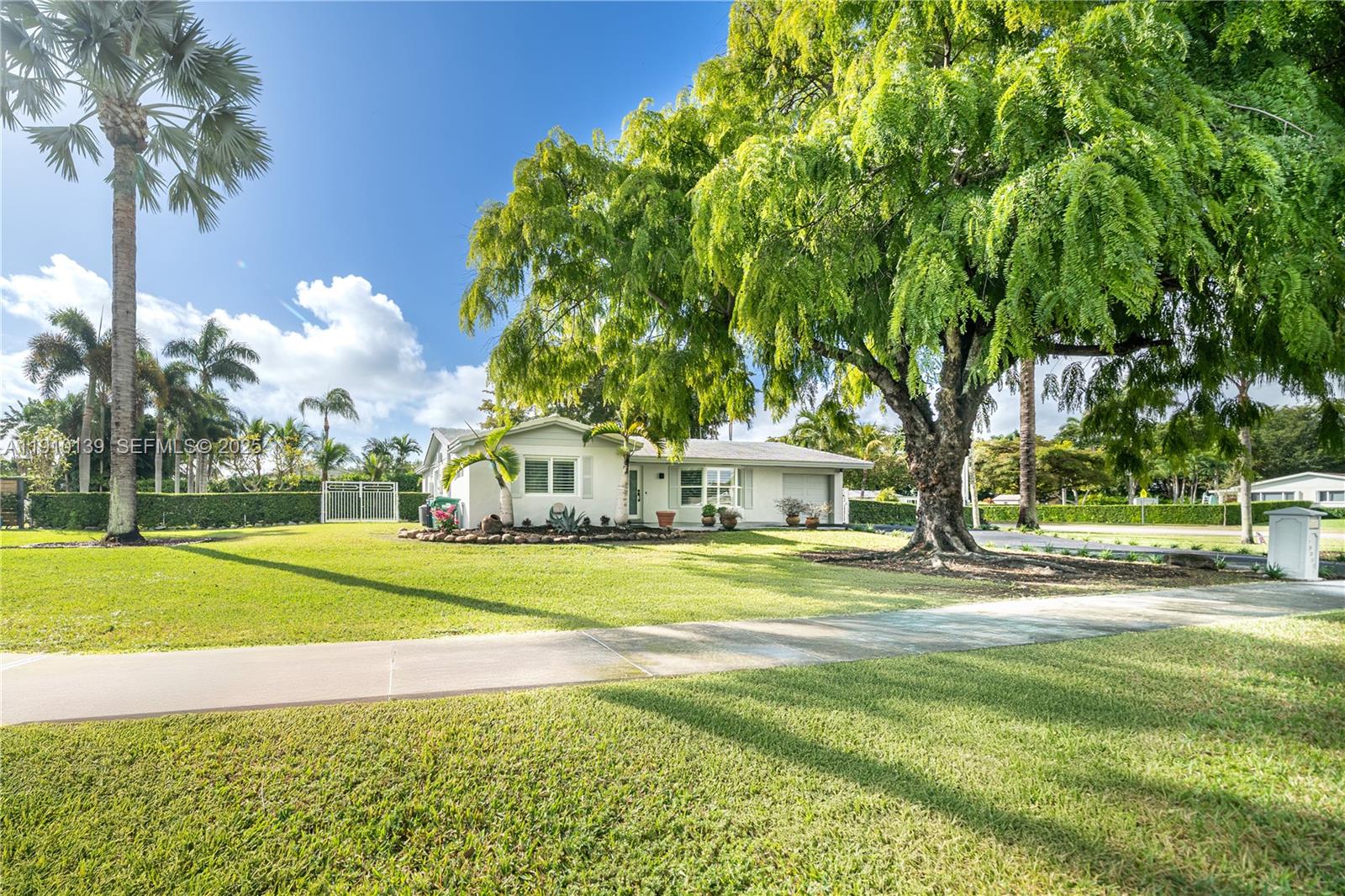 KENDALE SEC 1 - Residential