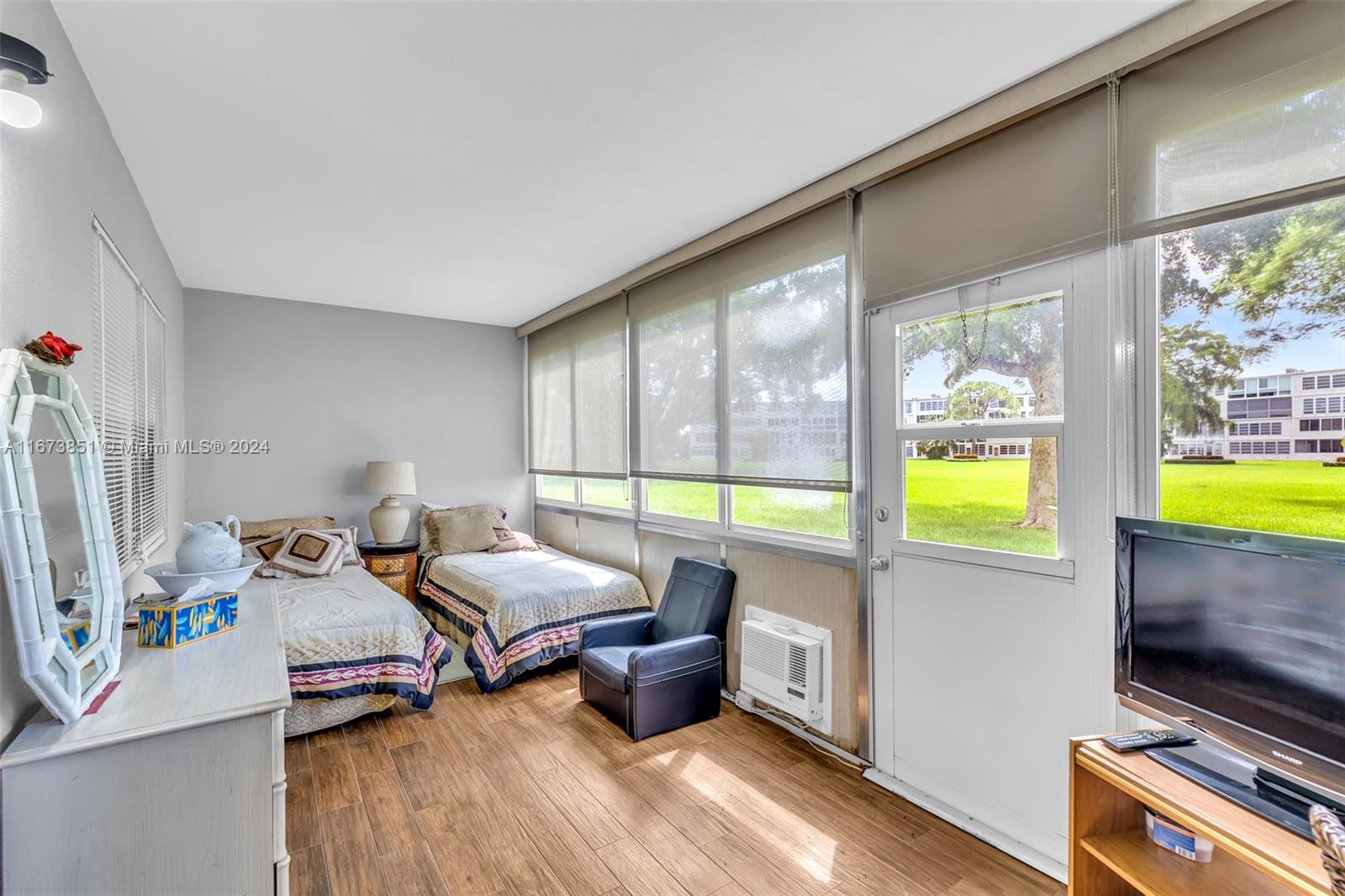 GRANTHAM E CONDO - Residential