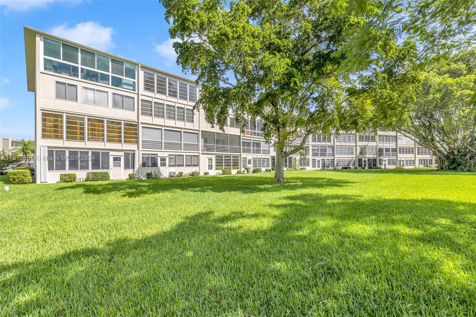 GRANTHAM E CONDO - Residential