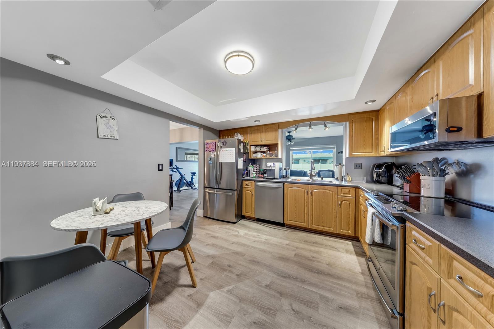 PASADENA LAKES - Residential