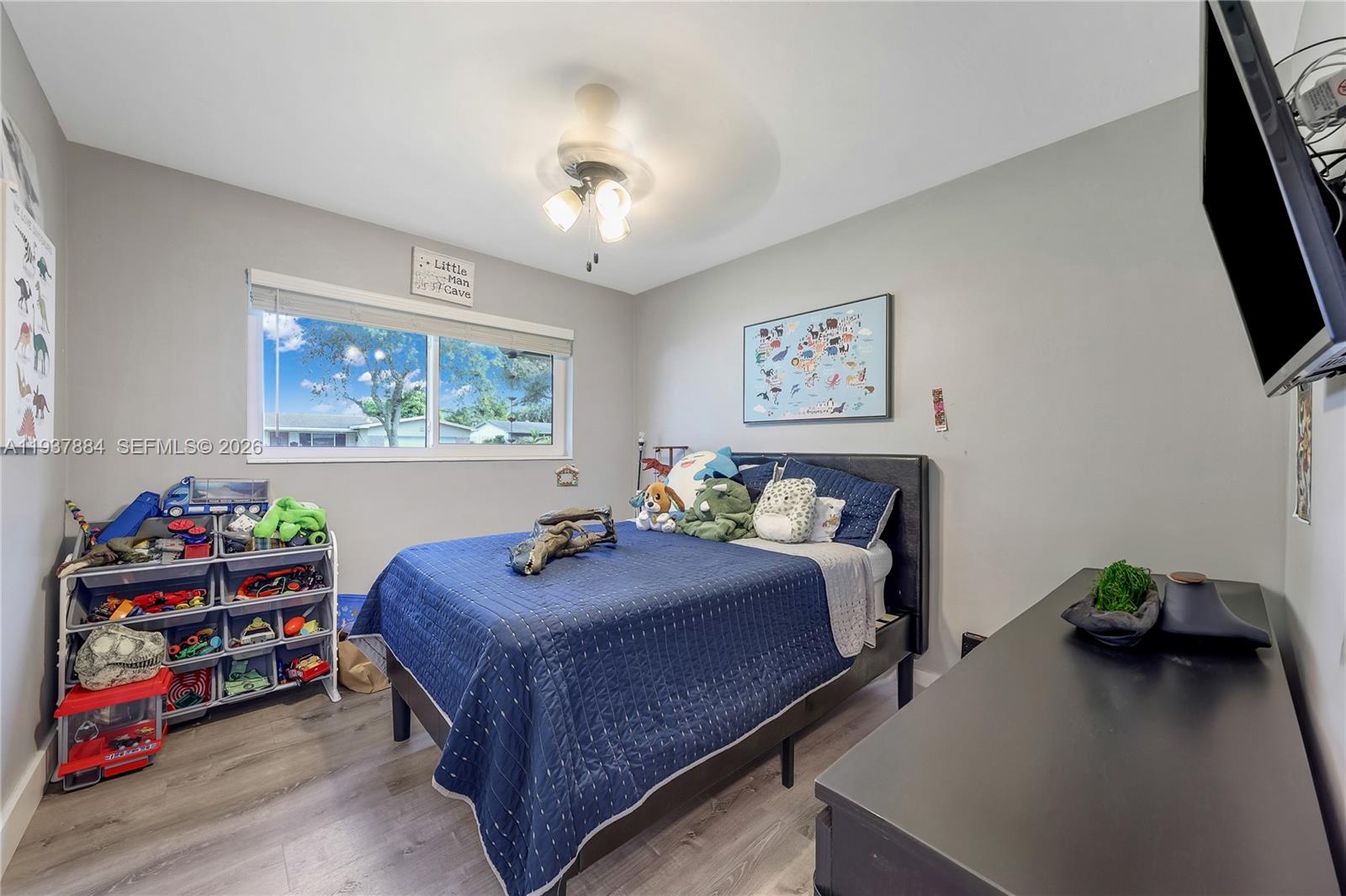 PASADENA LAKES - Residential