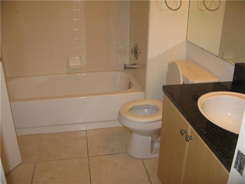 BREEZES AT PALM AIRE COND - Residential Lease