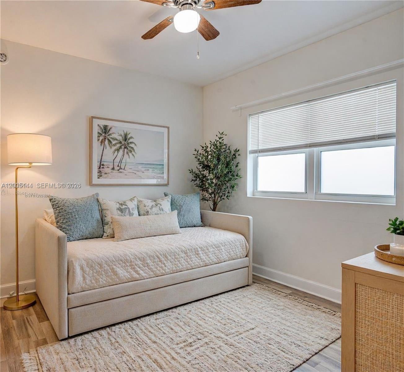 THE OAKS I CONDO - Residential