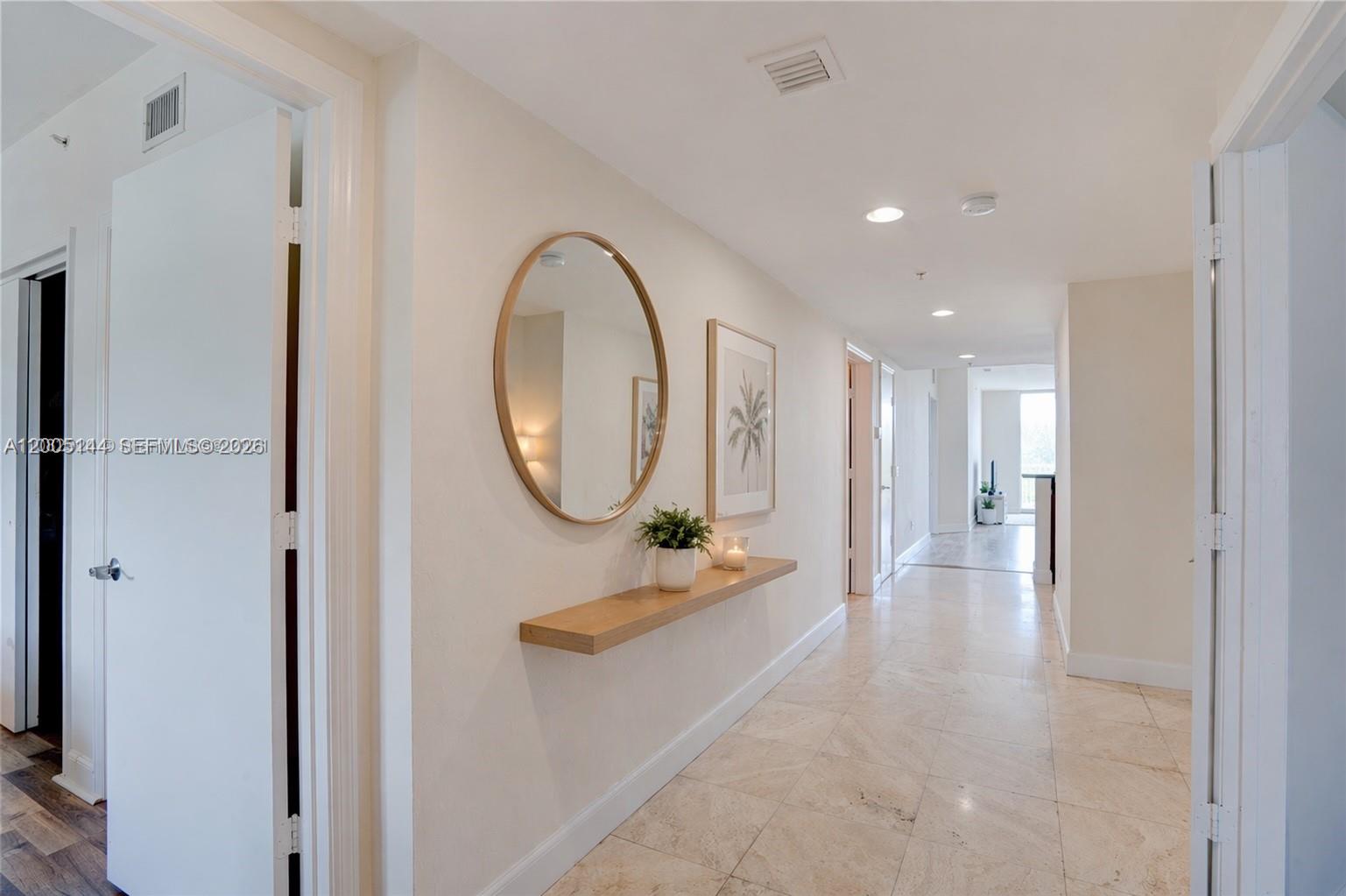 THE OAKS I CONDO - Residential