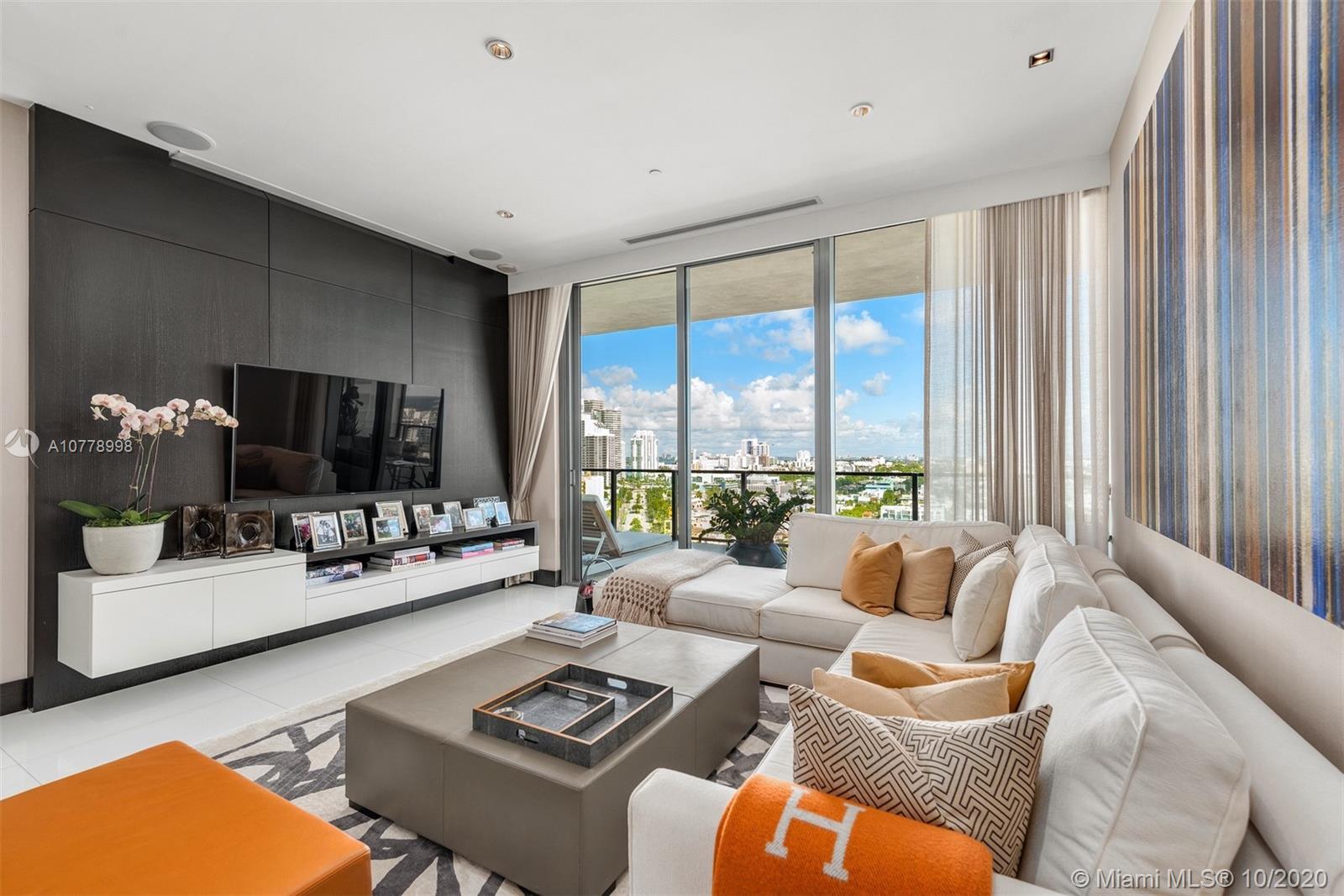 APOGEE CONDO - Residential