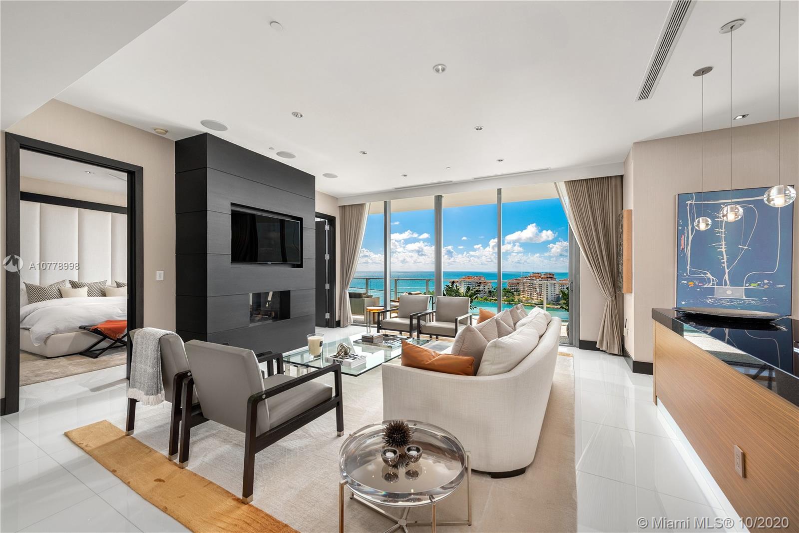 APOGEE CONDO - Residential