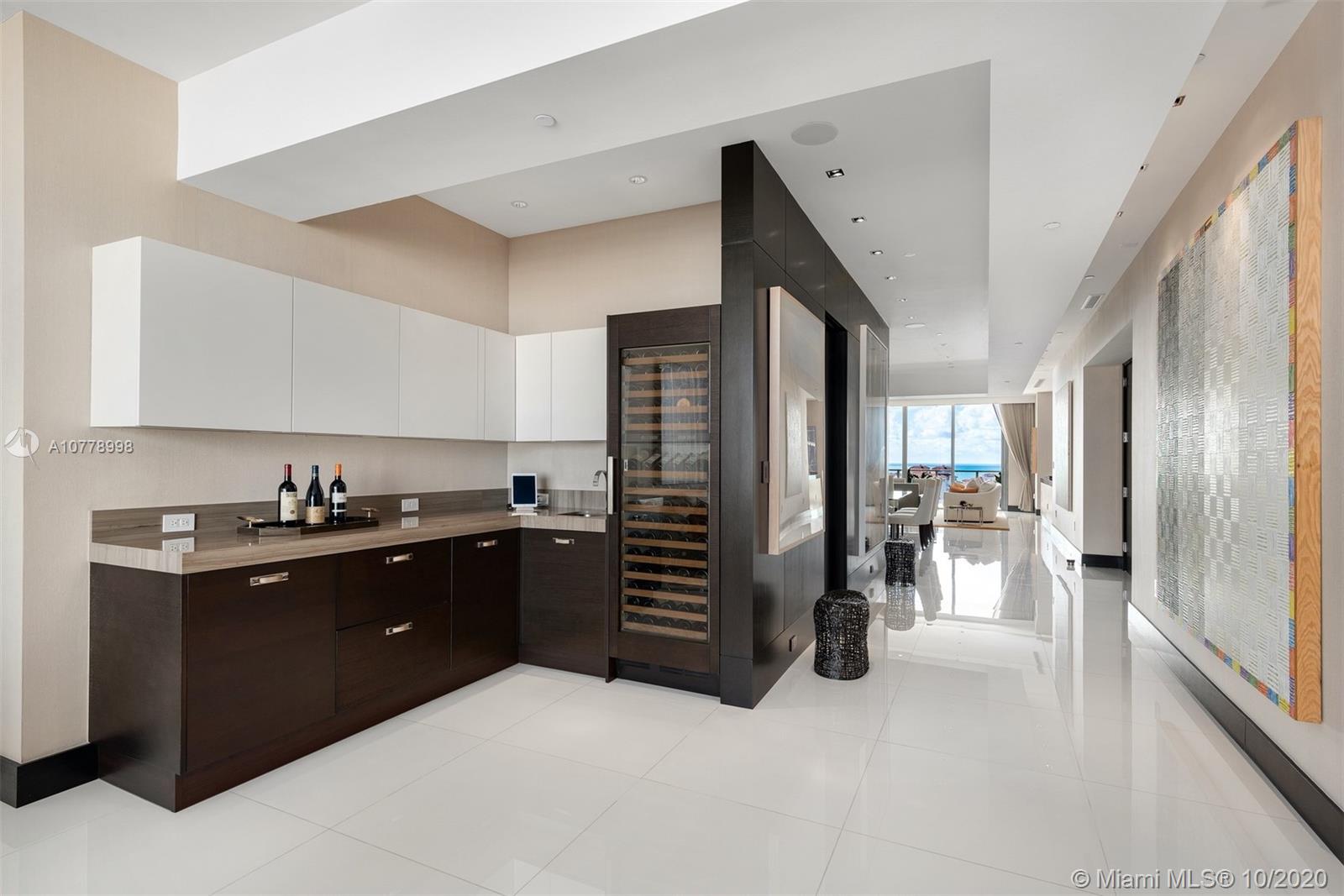 APOGEE CONDO - Residential