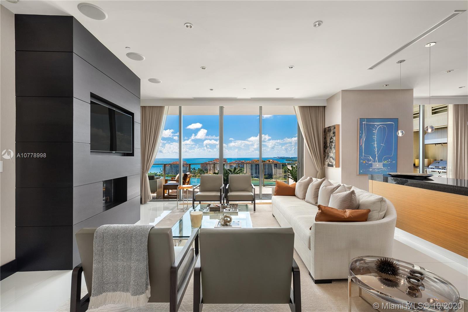 APOGEE CONDO - Residential