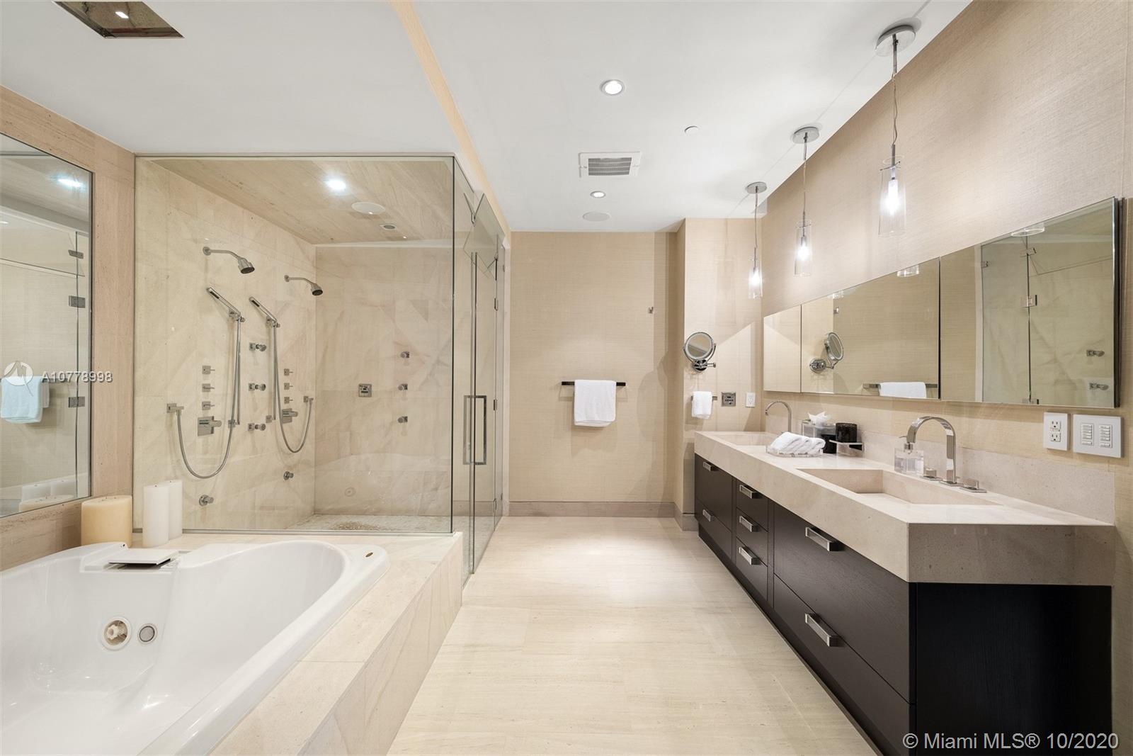 APOGEE CONDO - Residential