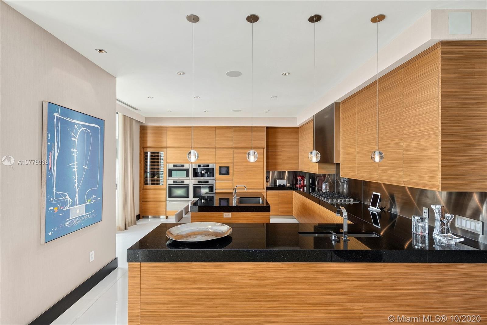 APOGEE CONDO - Residential