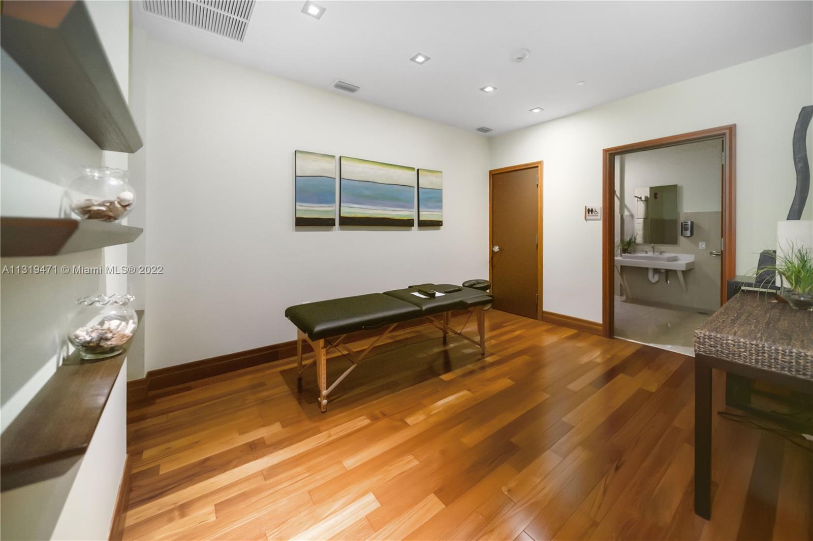 1060 BRICKELL CONDO - Residential Lease