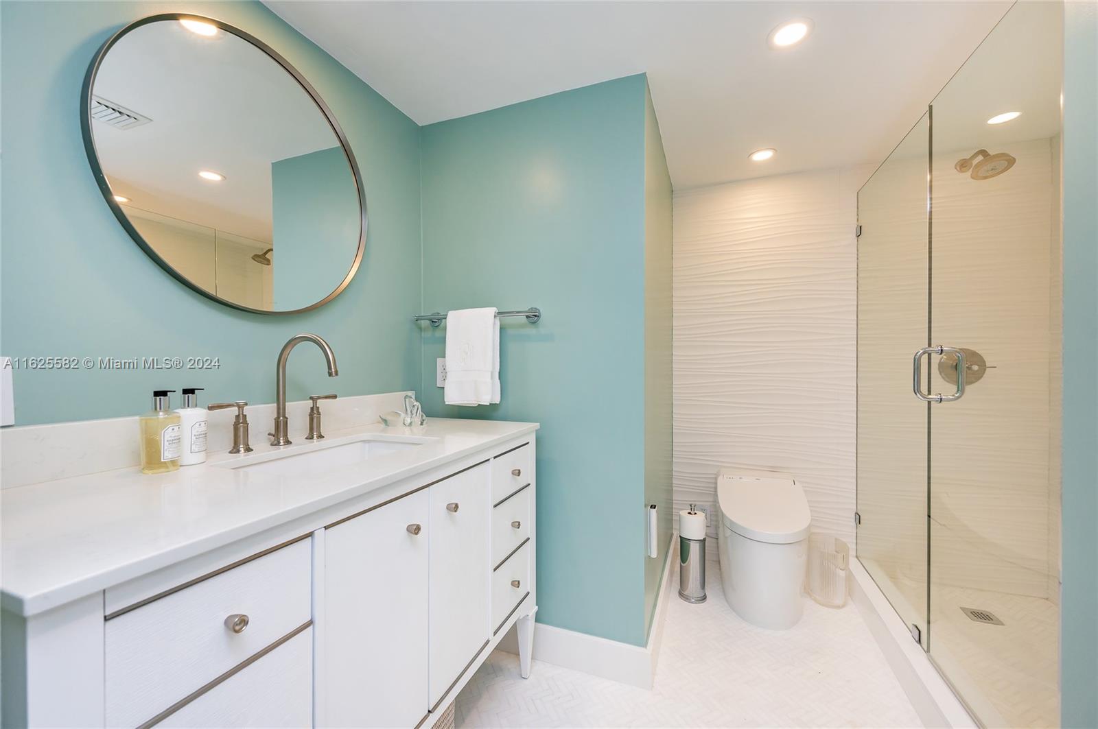 GROVE ISLE CONDO - Residential