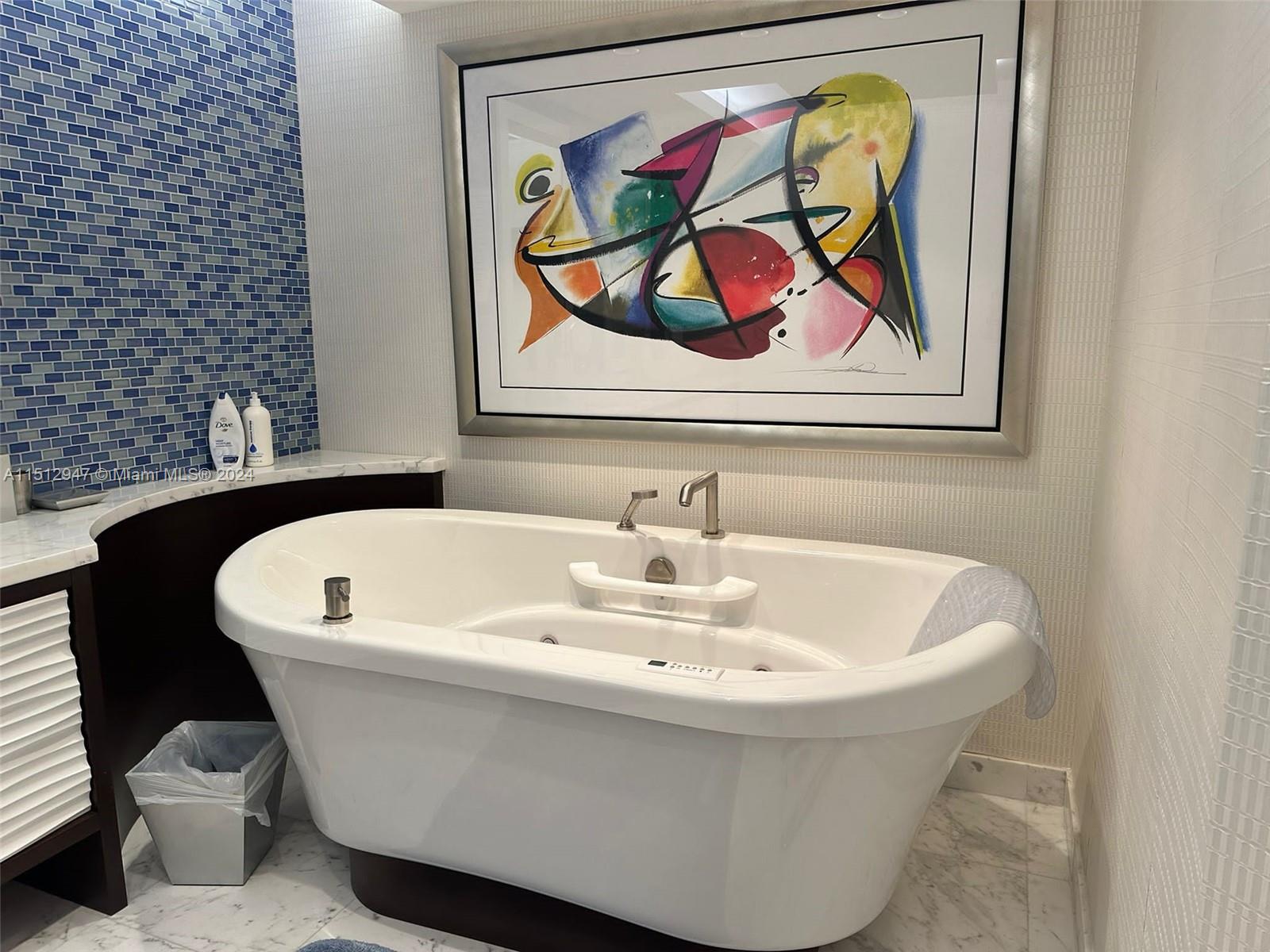 2000 ISL BLVD WILLIAMS IS - Residential