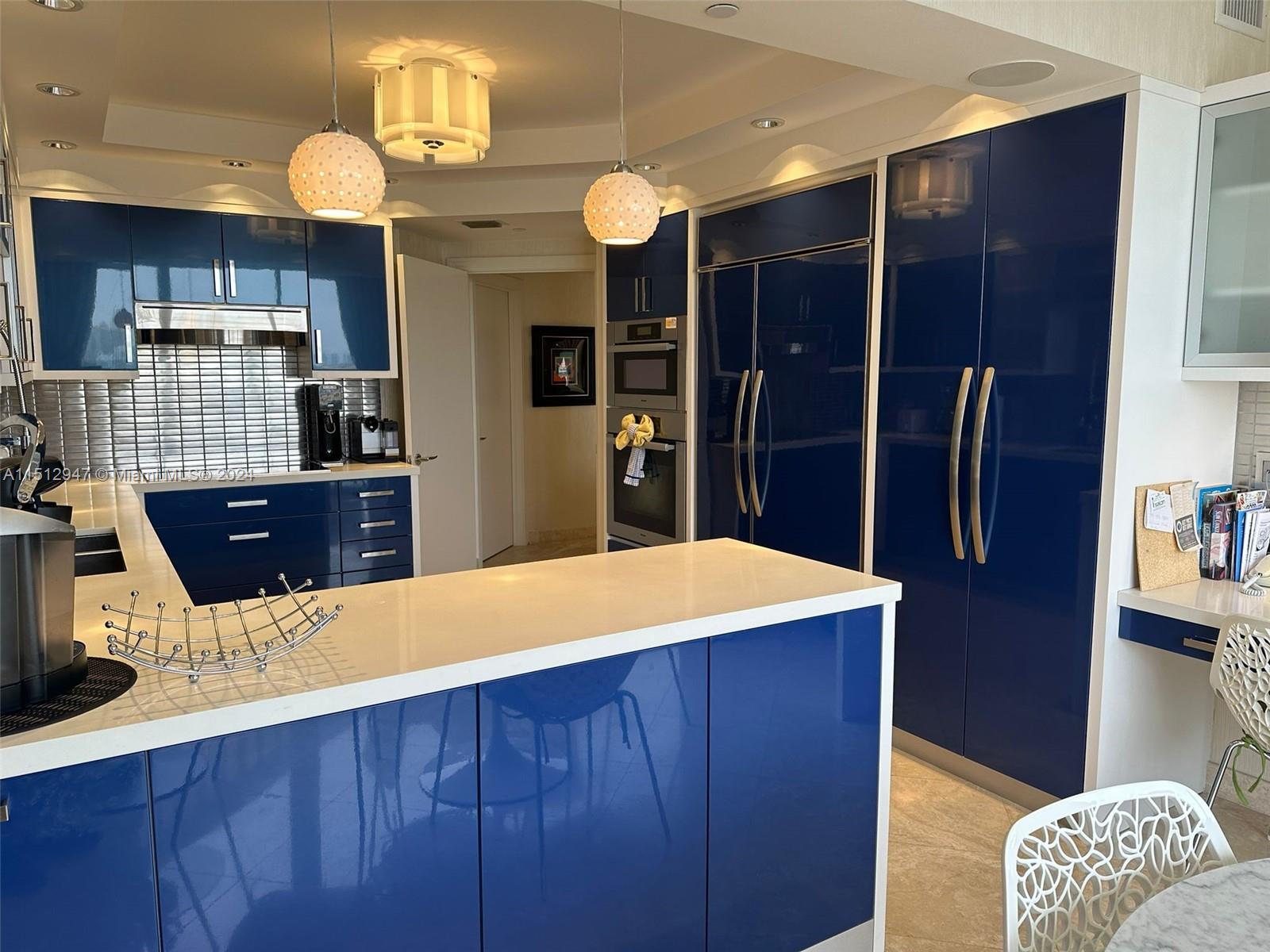 2000 ISL BLVD WILLIAMS IS - Residential