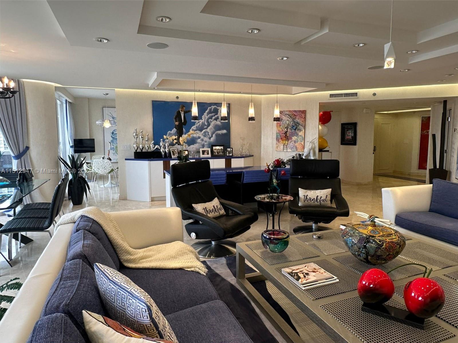 2000 ISL BLVD WILLIAMS IS - Residential