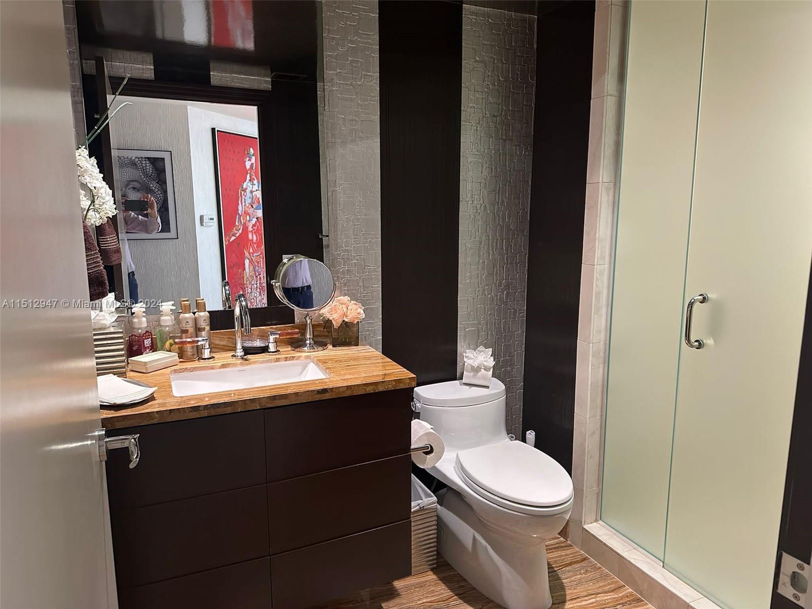 2000 ISL BLVD WILLIAMS IS - Residential