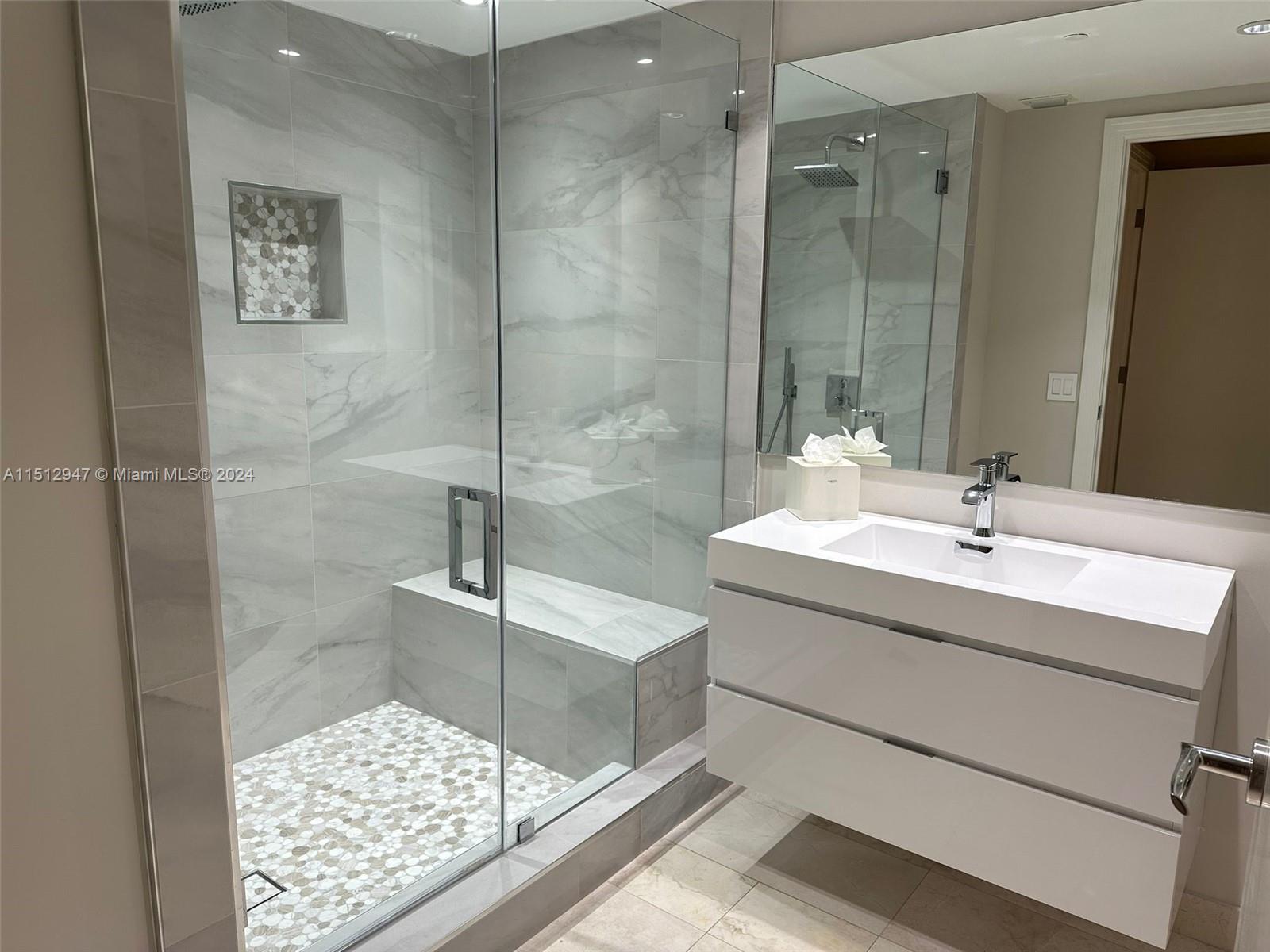 2000 ISL BLVD WILLIAMS IS - Residential