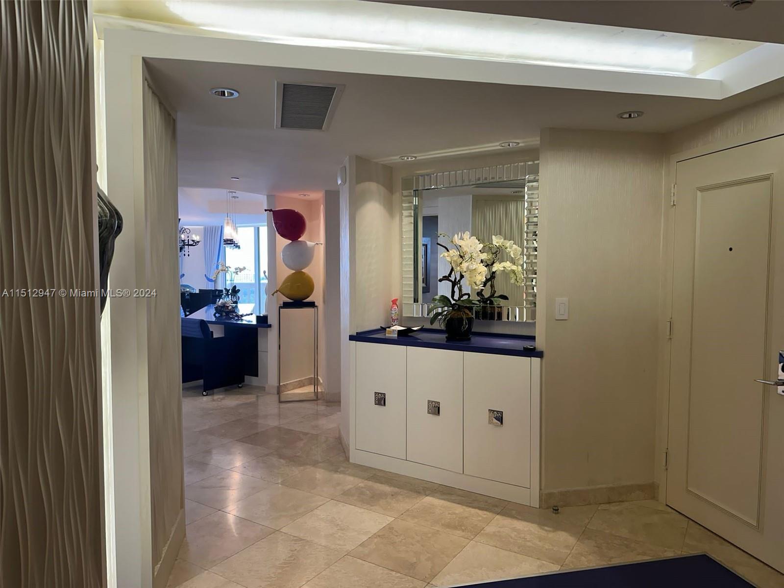 2000 ISL BLVD WILLIAMS IS - Residential