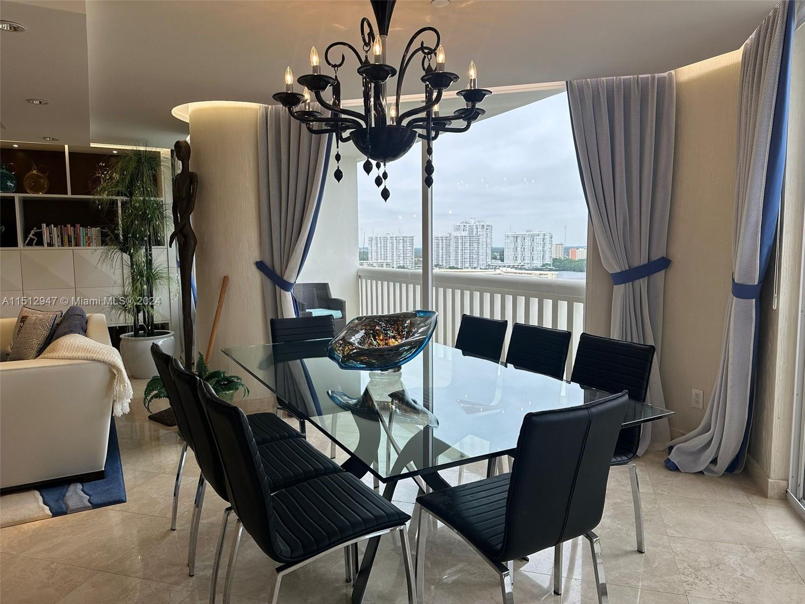 2000 ISL BLVD WILLIAMS IS - Residential