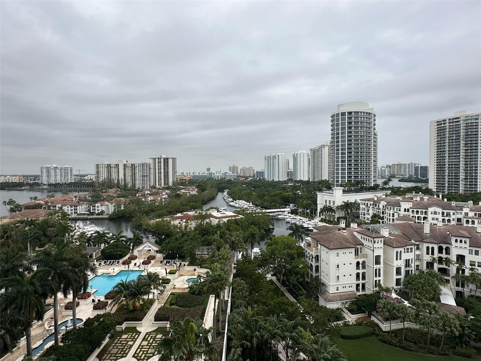 2000 ISL BLVD WILLIAMS IS - Residential