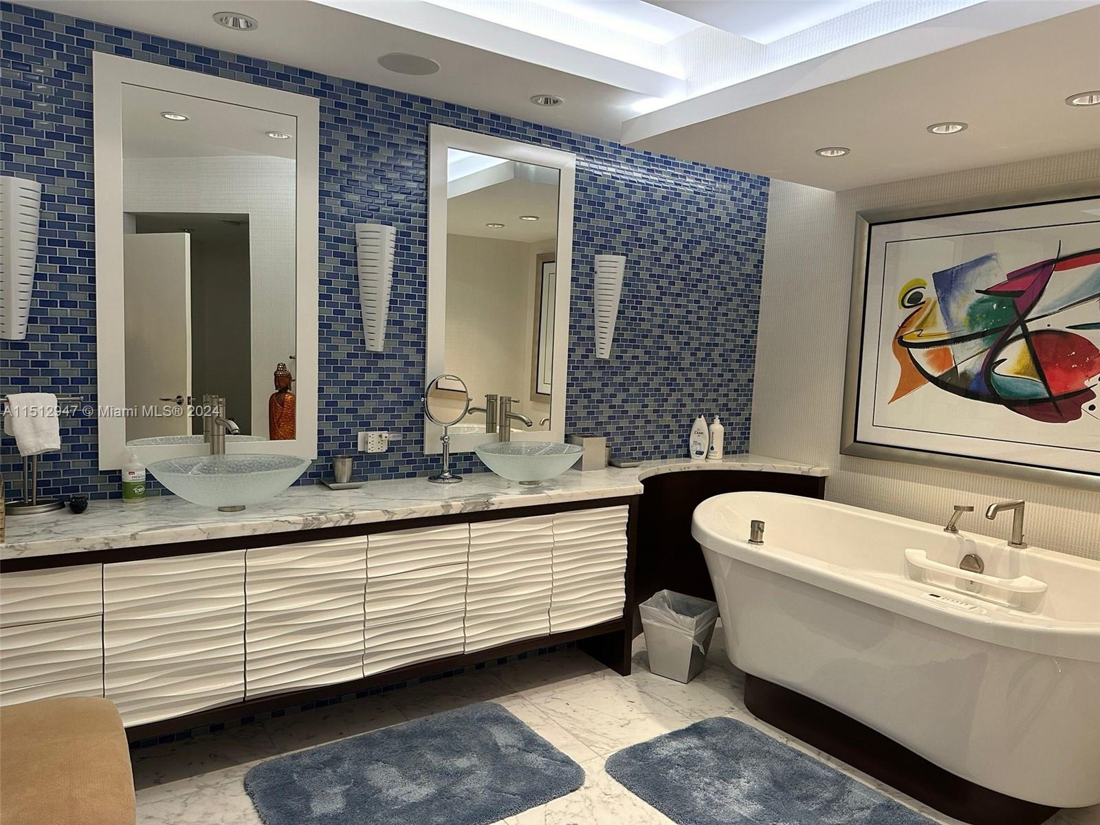 2000 ISL BLVD WILLIAMS IS - Residential