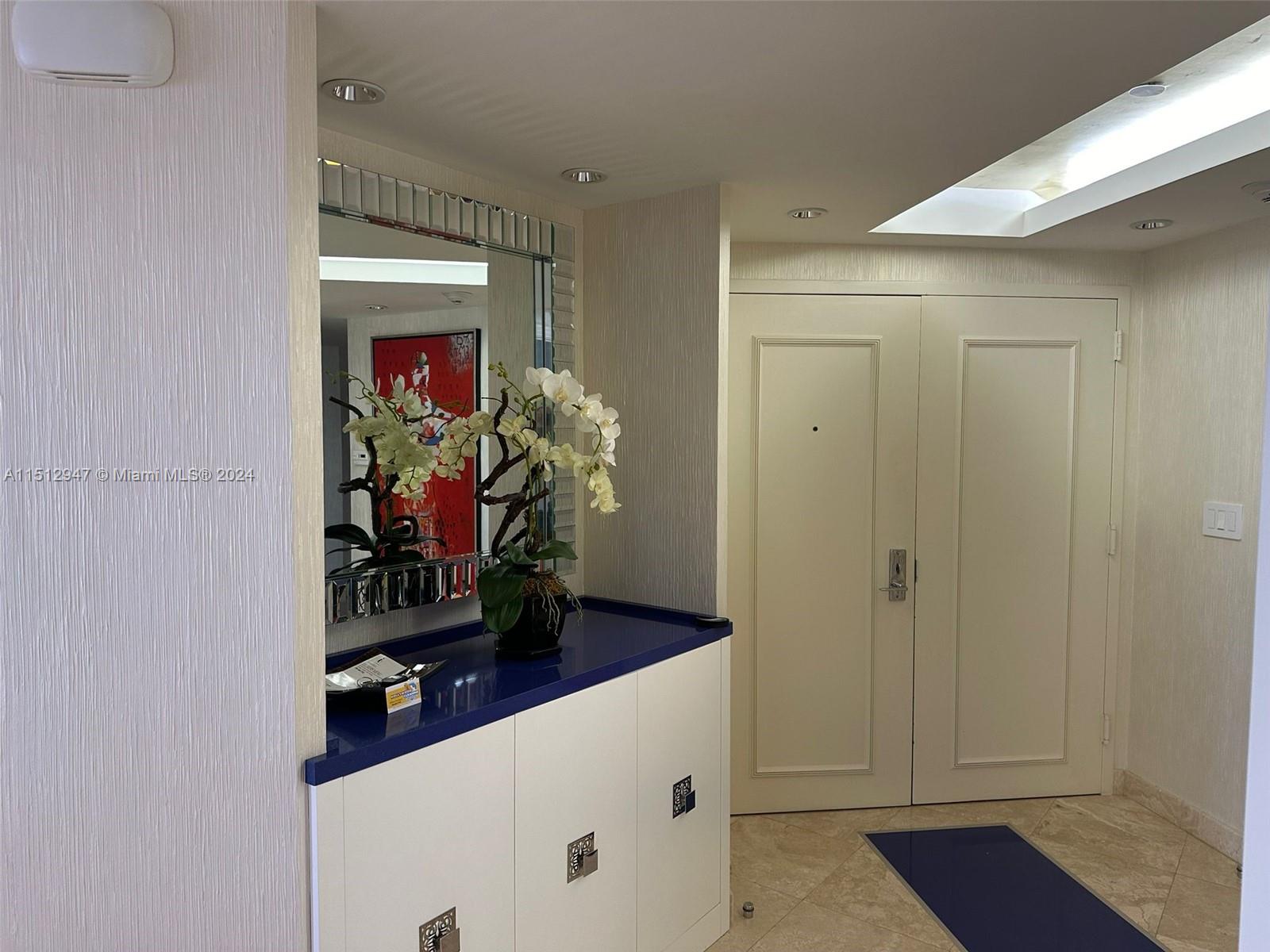 2000 ISL BLVD WILLIAMS IS - Residential