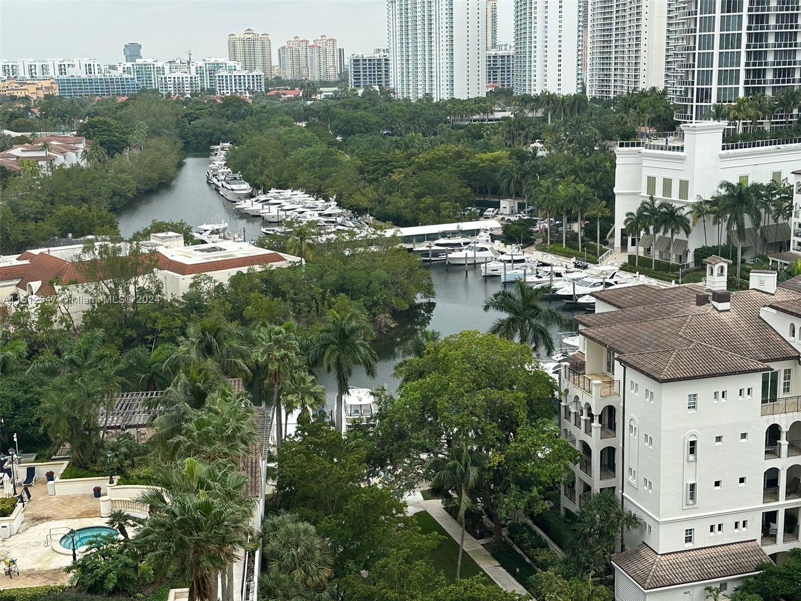 2000 ISL BLVD WILLIAMS IS - Residential