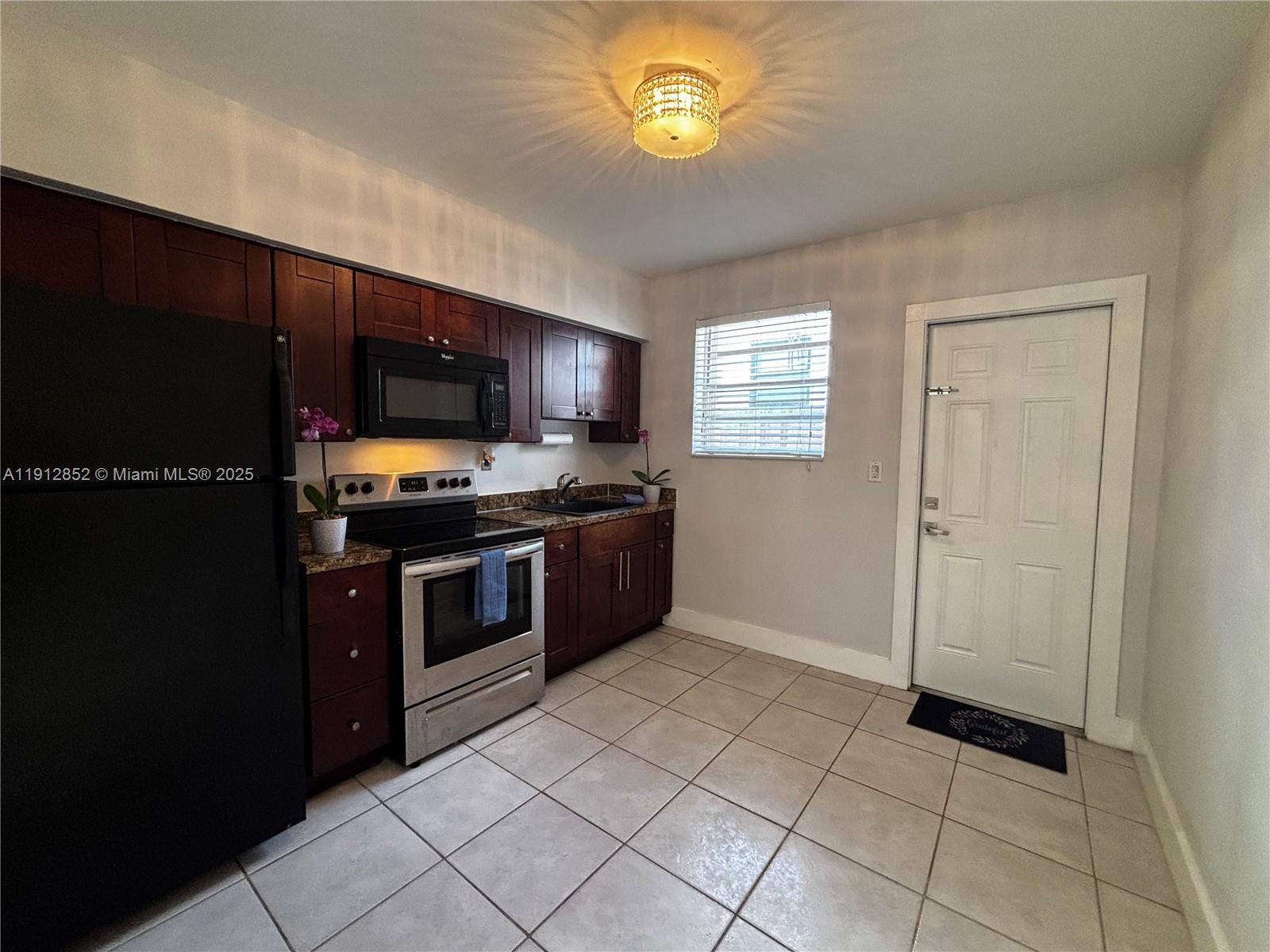 THE PINES - Residential Lease