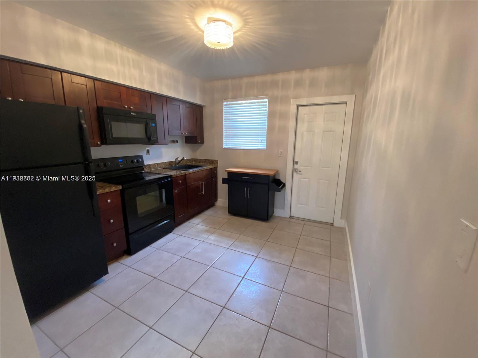 THE PINES - Residential Lease