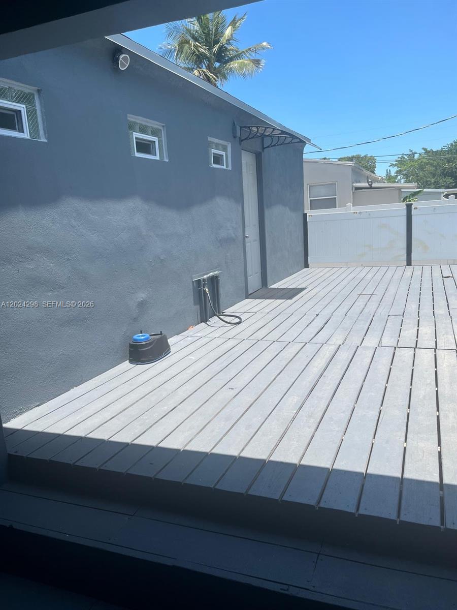 SUNNYSIDE ESTATES - Residential Lease