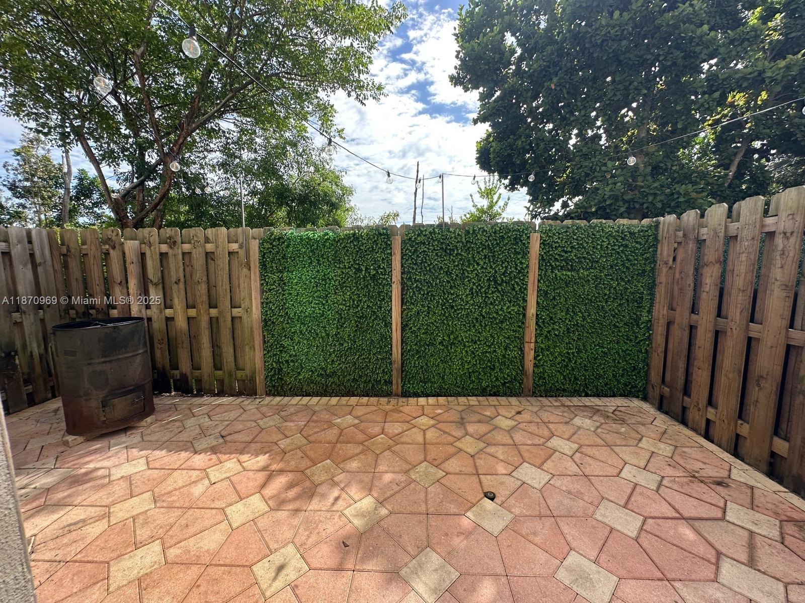 HIGHLAND AT PARK CENTRAL - Residential