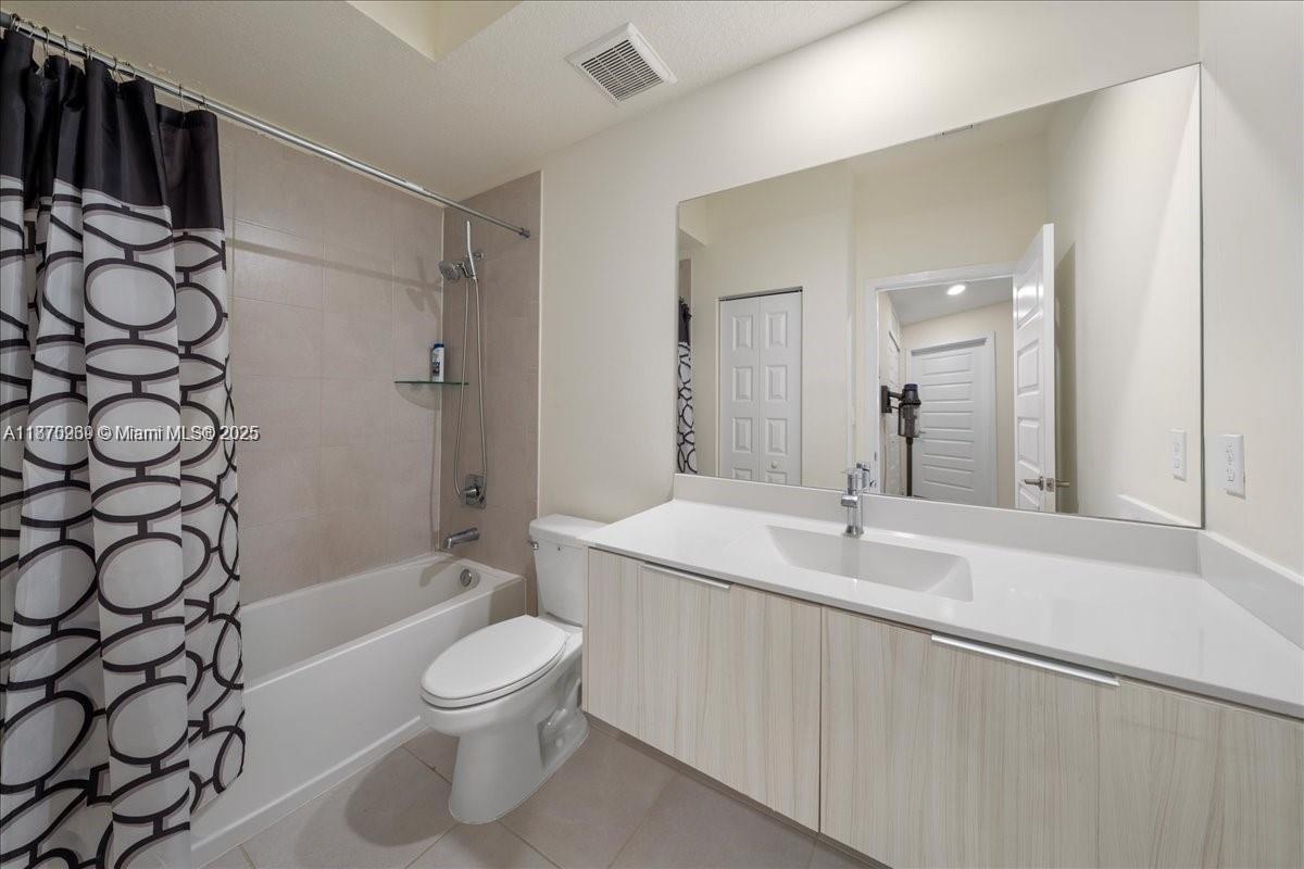 HIGHLAND AT PARK CENTRAL - Residential