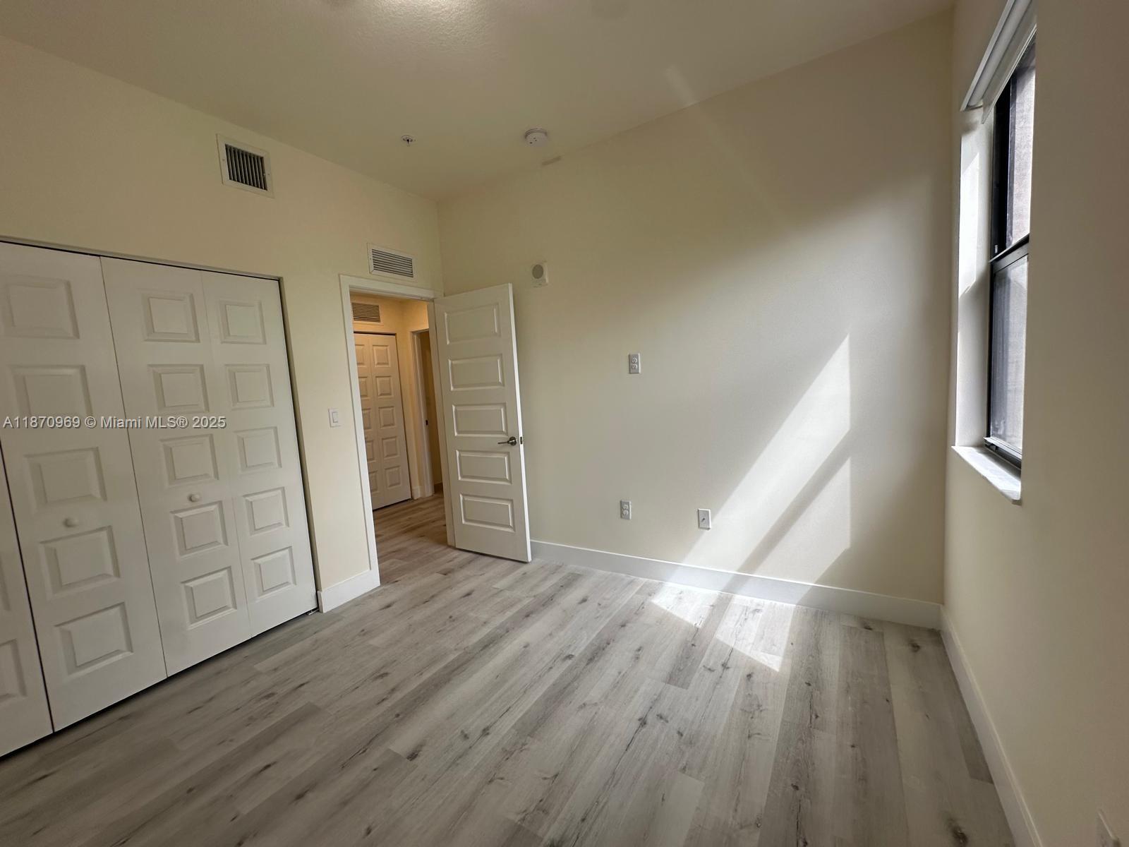 HIGHLAND AT PARK CENTRAL - Residential