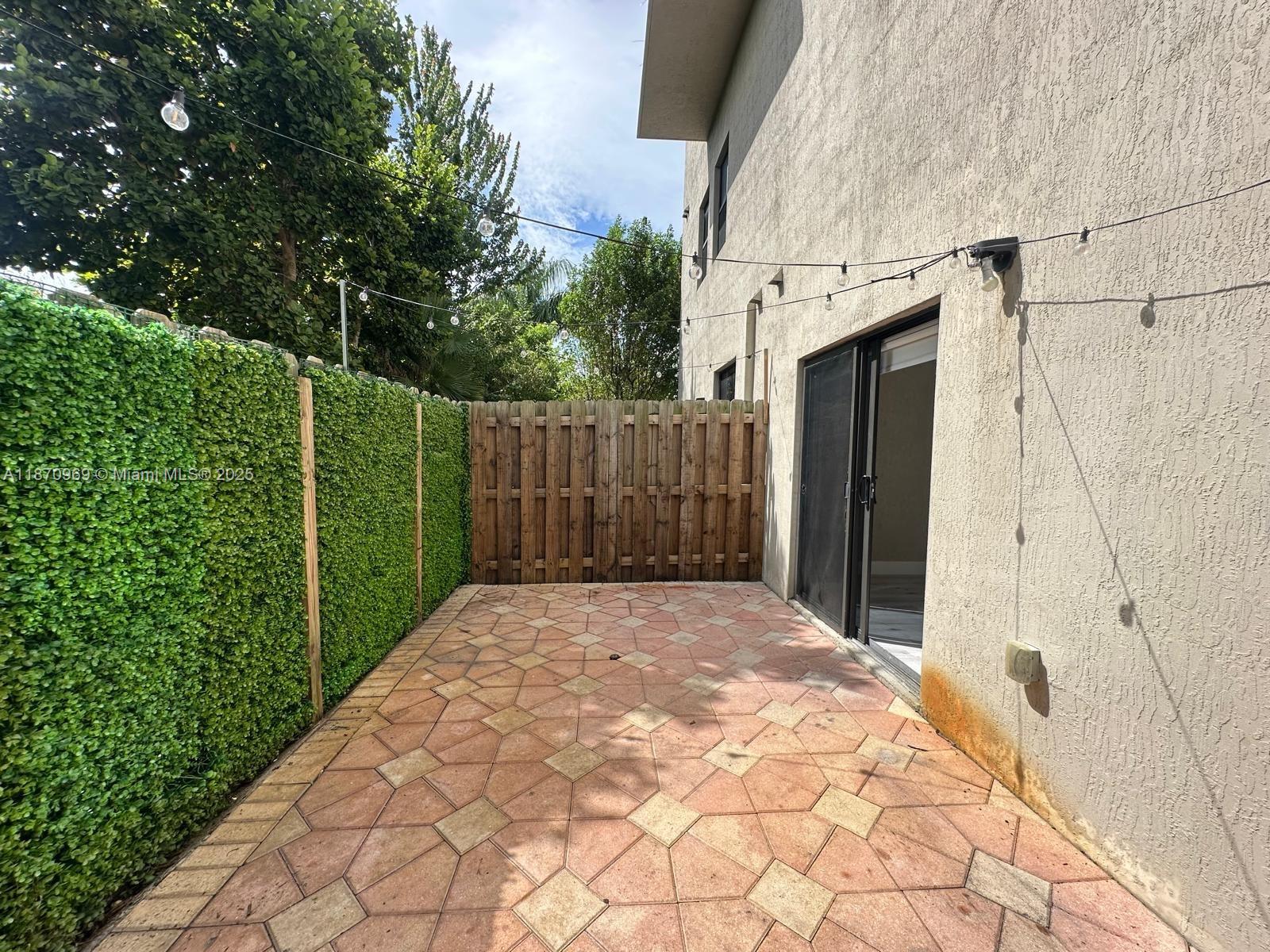 HIGHLAND AT PARK CENTRAL - Residential