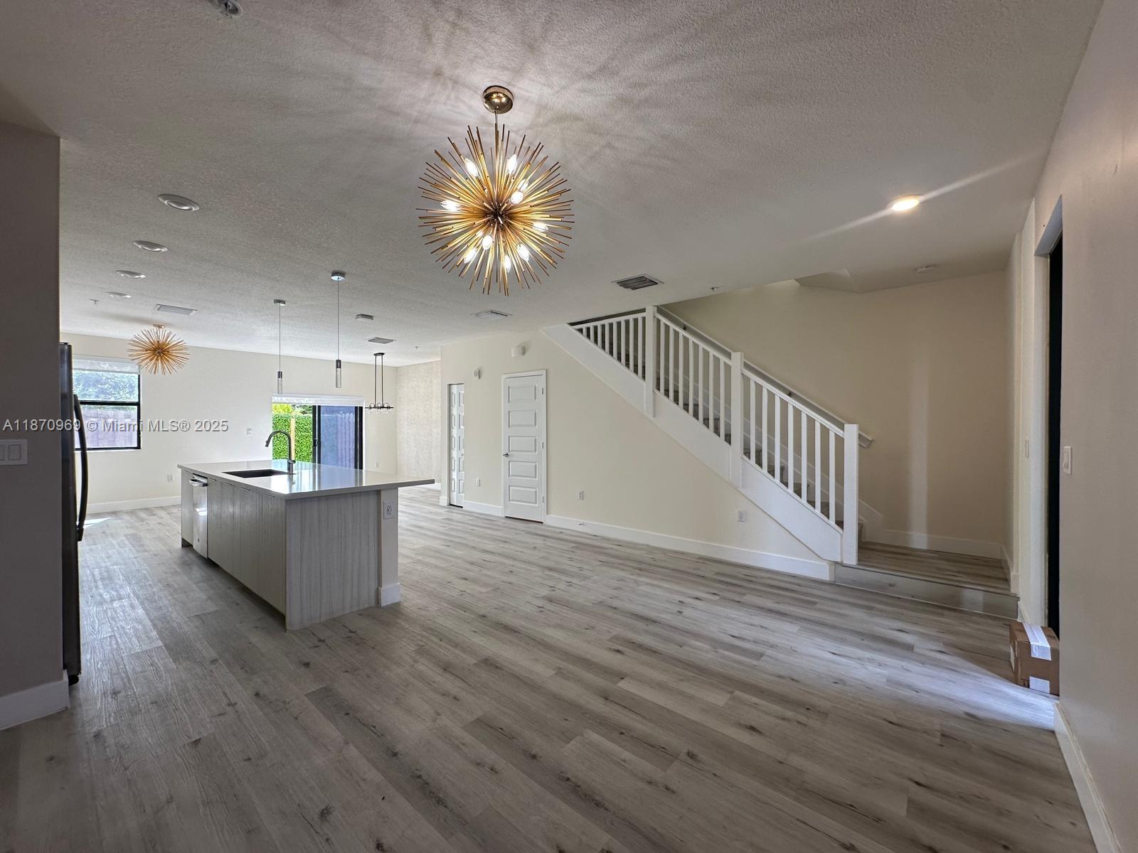 HIGHLAND AT PARK CENTRAL - Residential